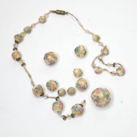 Vintage Murano Venetian Cream Wedding Cake Art Glass Beads Necklace 1930s Floral - Picture 2 of 11